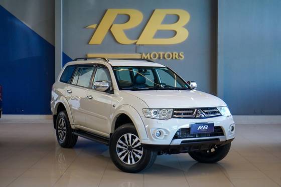 MITSUBISHI PAJERO 3.2 HPE 4X4 7 LUGARES 16V TURBO INTERCOOLER DIESEL 4P AUTOMÁTICO